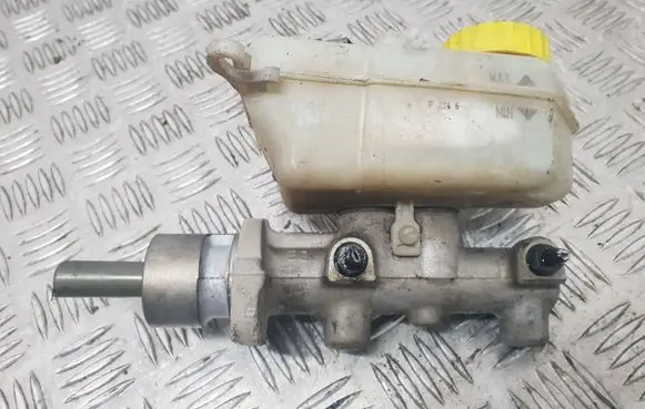 Skoda Fabia Mk1 (6Y) Master brake cylinder X5617
