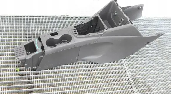 Peugeot 508 II Engine head 9811346480