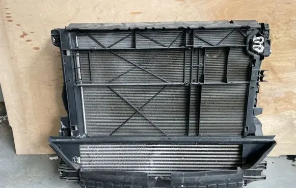 Mercedes-Benz Sprinter W907 W910 Radiator set A9105000200