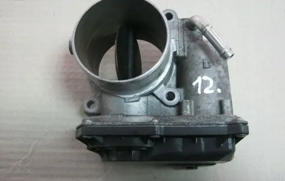 Toyota Land Cruiser (J150) Throttle valve 2610011010