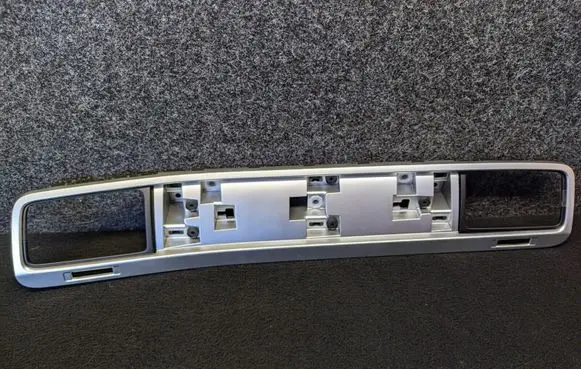 Volkswagen Touareg II Panel trim 7P1857190A