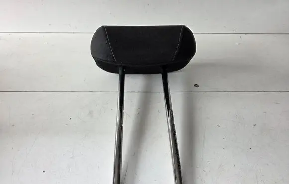 Opel Astra K Rear seat headrest 