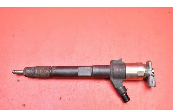 Fuel injector