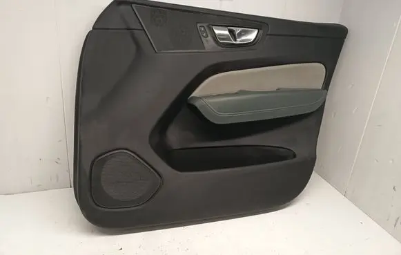 Volvo XC60 Front door card panel trim 31446175 30747754