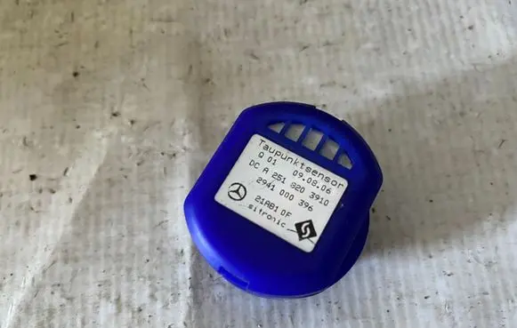 Mercedes-Benz R W251 Air quality sensor a2518203910
