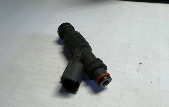Toyota Corolla E120 E130 Fuel injector 232500D030 0280156019