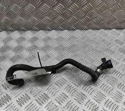 Engine coolant pipe/hose