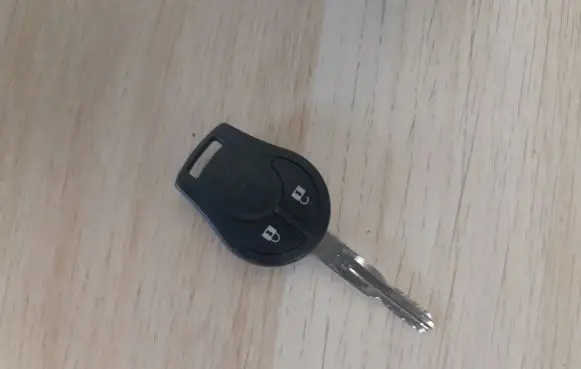 Nissan Note (E12) Ignition key/card 