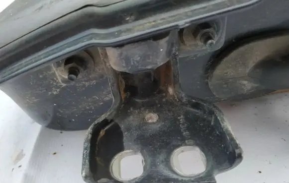 Jeep Grand Cherokee (WJ) Rear door lower hinge
