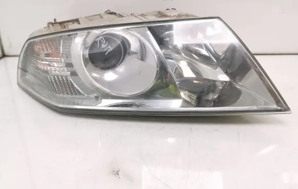Skoda Octavia Mk2 (1Z) Headlight/headlamp