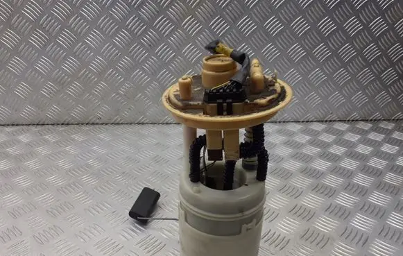 Mitsubishi Colt In-tank fuel pump