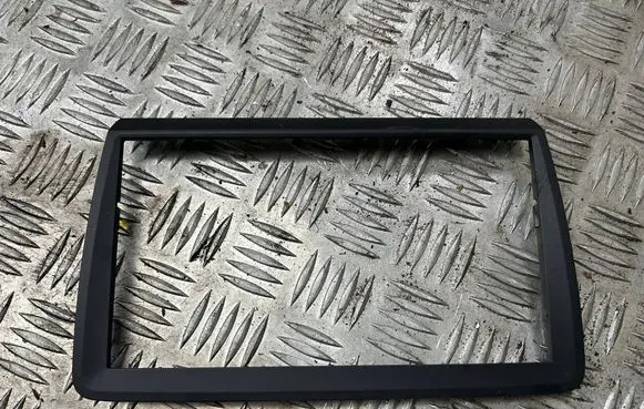 Seat Ibiza IV (6J,6P) Dashboard center trim panel 6P0858071A