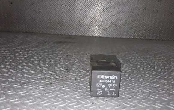 Alfa Romeo 147 Other relay 46520419