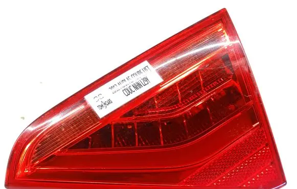 Audi A5 8T 8F Tailgate rear/tail lights 8T0945094C 21200206