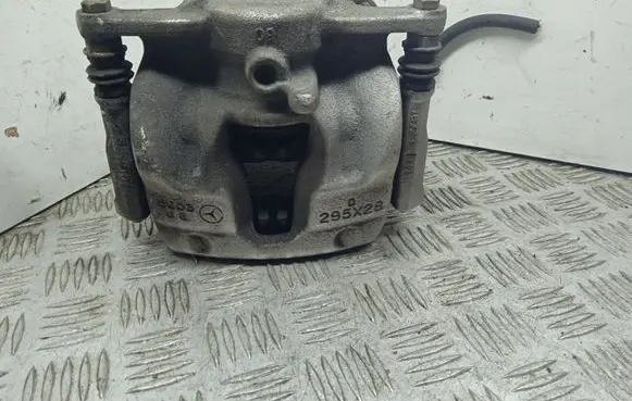Mercedes-Benz GLA W156 Front brake caliper A24639