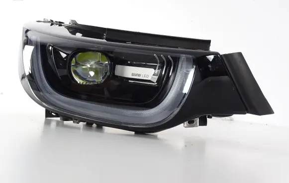 BMW i3 Headlight/headlamp 9853414-03