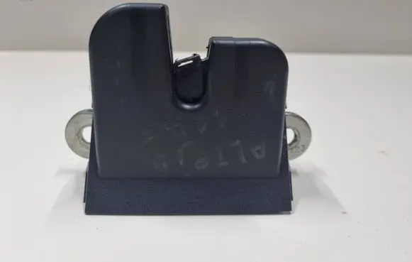 Seat Altea Tailgate/trunk/boot lock/catch/latch 5P8827505