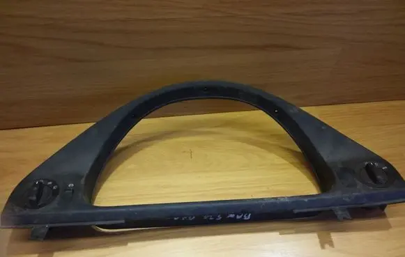 BMW 5 E39 Dashboard center trim panel 8159735