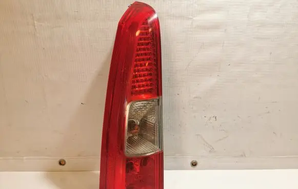 Volvo V70 Rear/tail lights 30643330