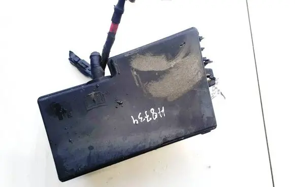 Volvo V50 Fuse box set 31254442 8688039