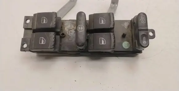 Volkswagen Golf IV Electric window control switch 1J4959857A 03755020