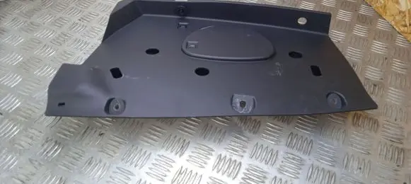 Maserati Levante Foot area side trim 