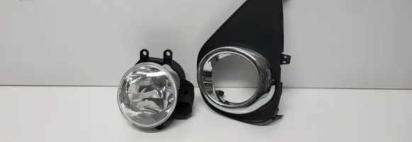 Toyota Yaris Front fog light trim/grill 814820D270