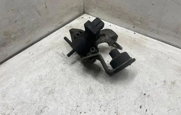 Renault Trafic II (X83) Turbo solenoid valve 8200762597