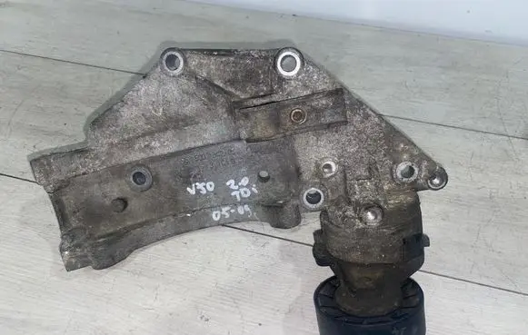Generator/alternator bracket