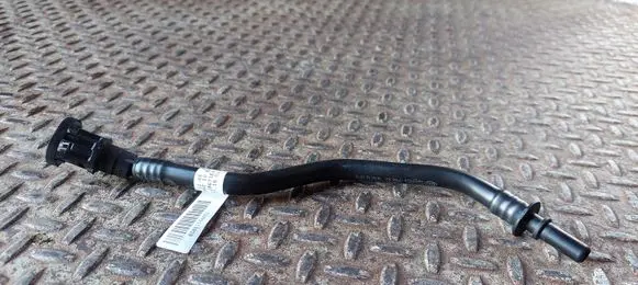 BMW 5 G30 G31 Vacuum line/pipe/hose 8611344