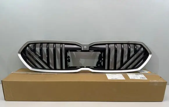 BMW 1 F70 Front grill 5A3CF60