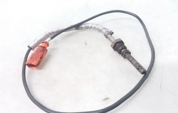 Skoda Superb B6 (3T) Exhaust gas temperature sensor 1650085416645
