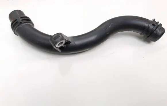 Mercedes-Benz EQC Engine coolant pipe/hose
