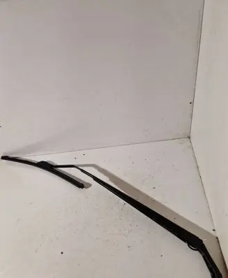 Toyota Corolla Verso AR10 Front wiper blade arm 6800