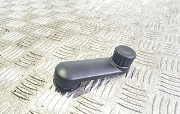 Renault Clio IV Rear door window winding handle 8200673745