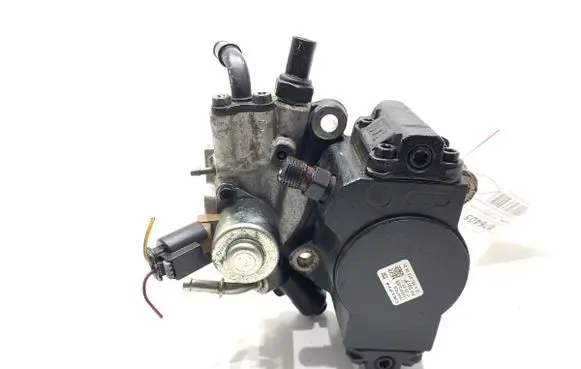 Mercedes-Benz GLA W156 X156 Fuel injection high pressure pump A6510702601