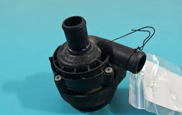 Mercedes-Benz CLS C219 Electric auxiliary coolant/water pump A2118350028 IMPRK1457468