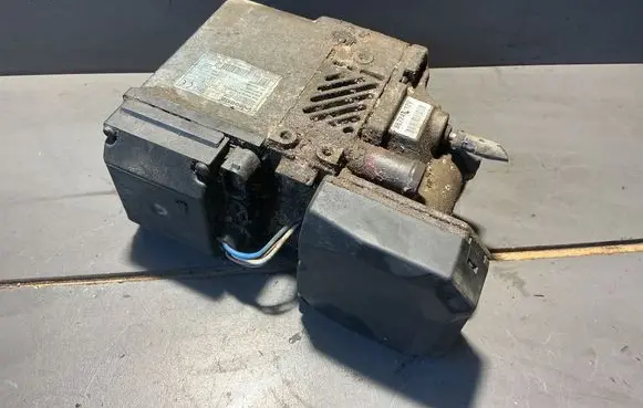 BMW 5 E39 Auxiliary pre-heater (Webasto) 