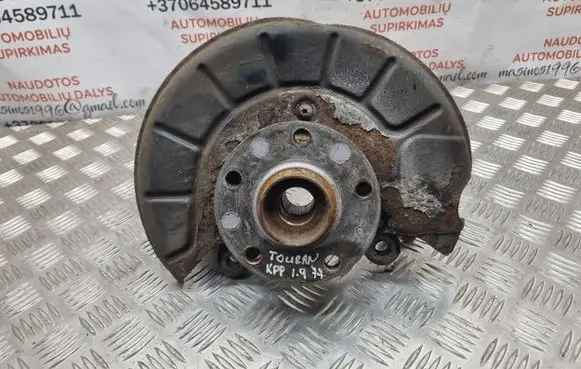 Volkswagen Touran I Front wheel hub spindle knuckle