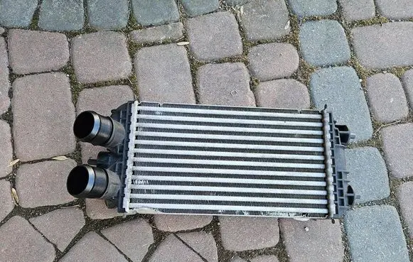 Opel Mokka B Intercooler radiator 9824742280