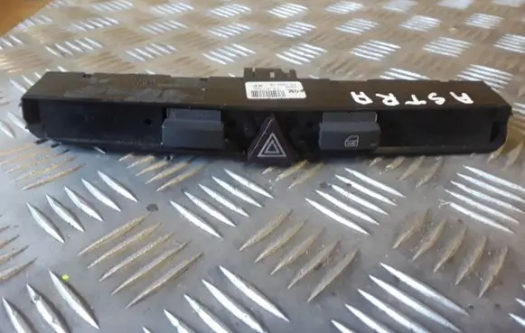 Opel Astra H Hazard light switch 13100105 03758075 GM13100105XF