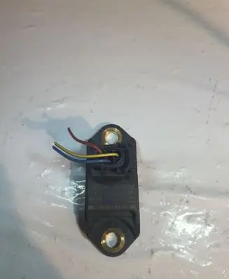 Mercedes-Benz SL R230 Airbag deployment crash/impact sensor 0025427018