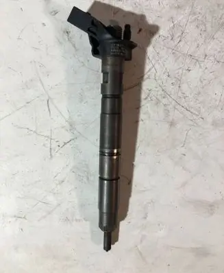 Audi A6 S6 C6 4F Fuel injector 059130277AJ