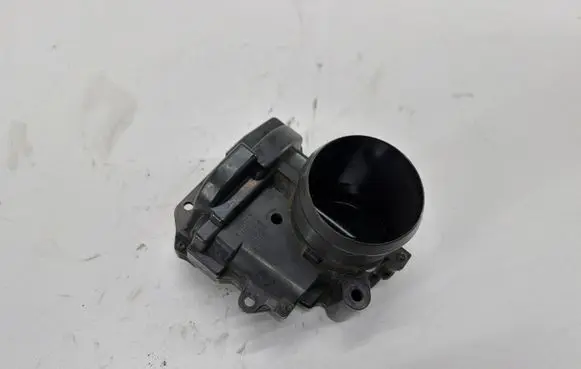 BMW 1 F20 F21 Throttle valve A2C53386322