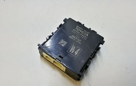 Toyota RAV 4 (XA50) Window wiper relay 2360000030 8594042040