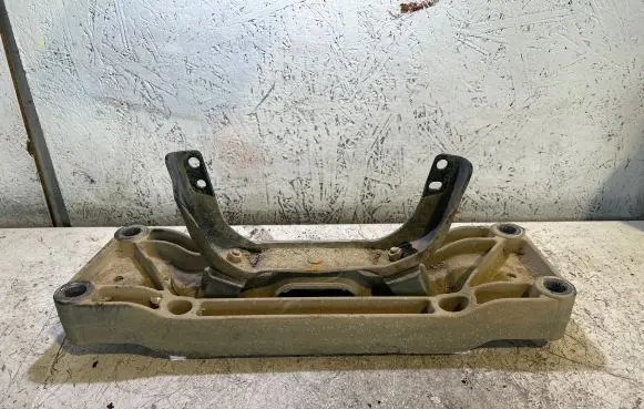 Dodge Challenger Gearbox mount