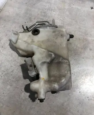Mercedes-Benz E W211 Windshield washer fluid reservoir/tank 2118600260