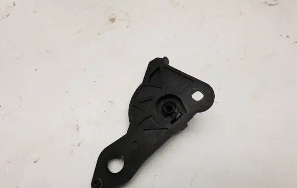 Engine bonnet (hood) release handle