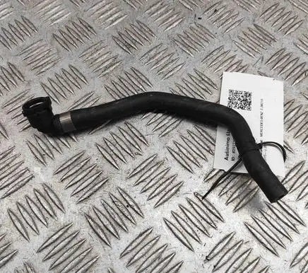 Engine coolant pipe/hose