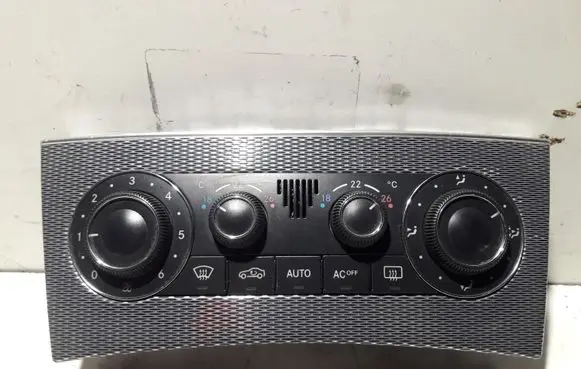 Mercedes-Benz C W203 Climate control unit A2038301785